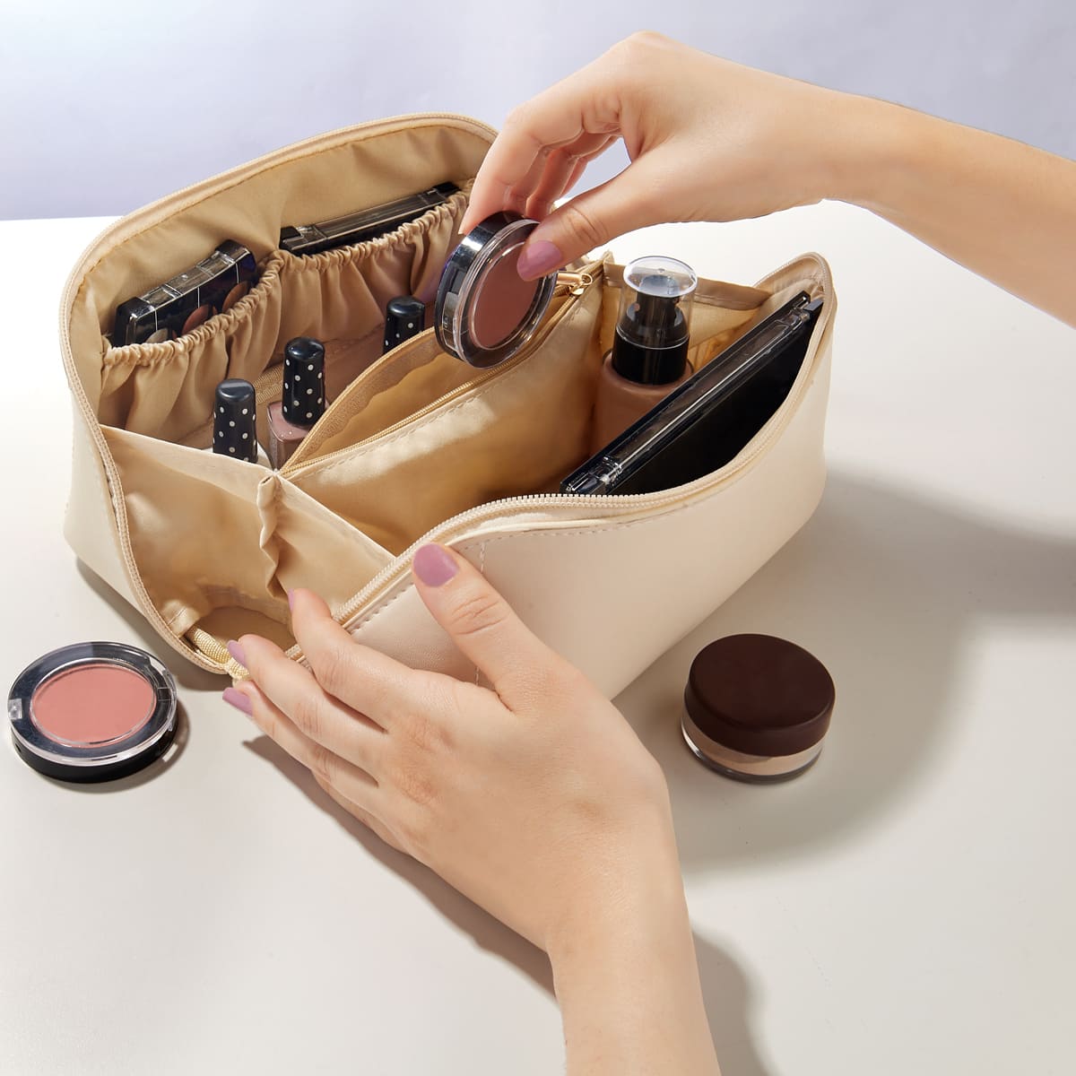 COSMETIQUERA TURA