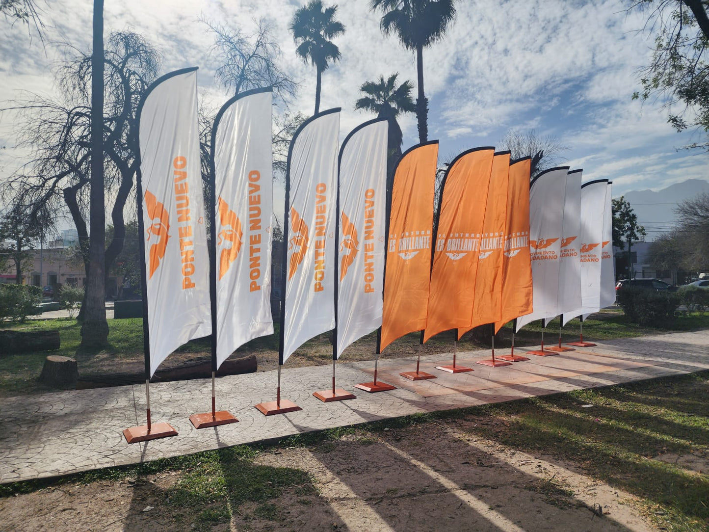 BANDERA PUBLICITARIA