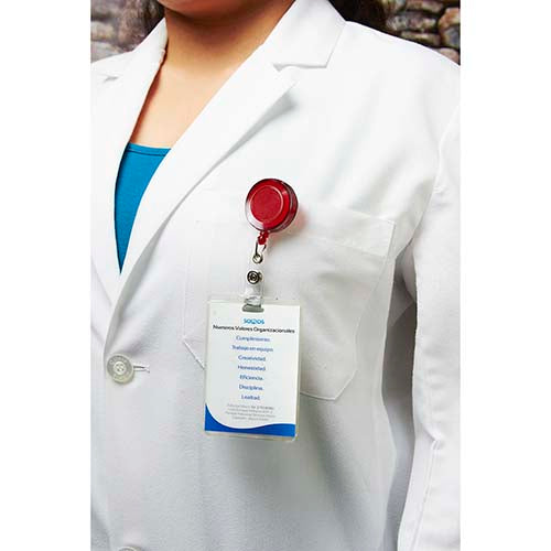 RETRACTABLE BADGE HOLDER
